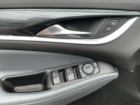 Used 2020 Buick Enclave Essence w/ Sport Touring Edition AWD/4WD image 14