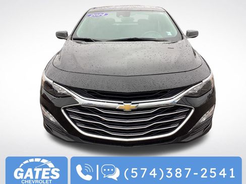 Used 2024 Chevrolet Malibu LT image 2