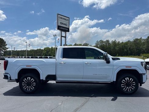 New 2026 GMC Sierra 2500 Denali Ultimate AWD/4WD image 2