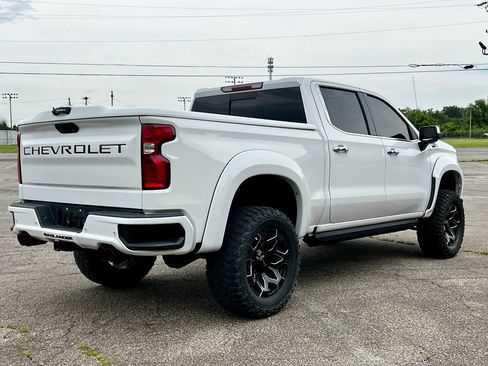 Used 2019 Chevrolet Silverado 1500 LTZ w/ LTZ Plus Package AWD/4WD image 3