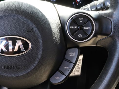 Used 2019 Kia Soul FWD image 26