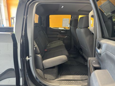Used 2022 Chevrolet Silverado 1500 RST AWD/4WD image 18