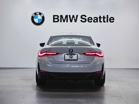 New 2025 BMW i4 xDrive40i image 5