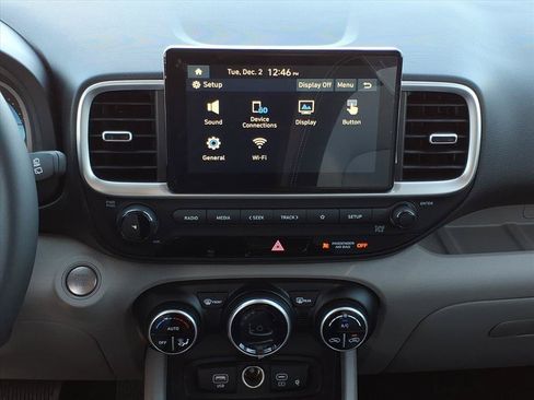 Certified 2026 Hyundai Venue SEL FWD image 8
