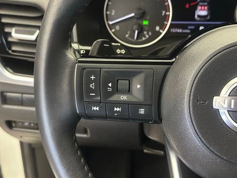 Used 2023 Nissan Rogue SL AWD/4WD image 23