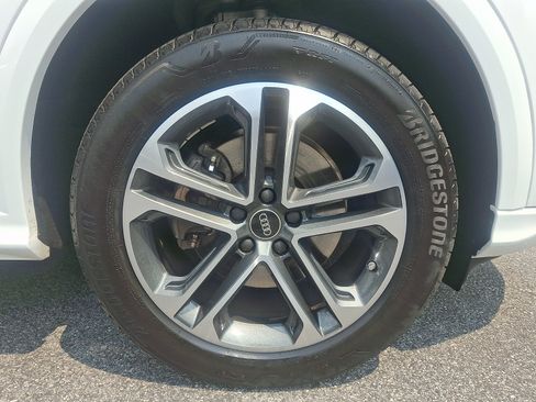 Used 2025 Audi Q5 Premium w/ Convenience Package AWD/4WD image 8