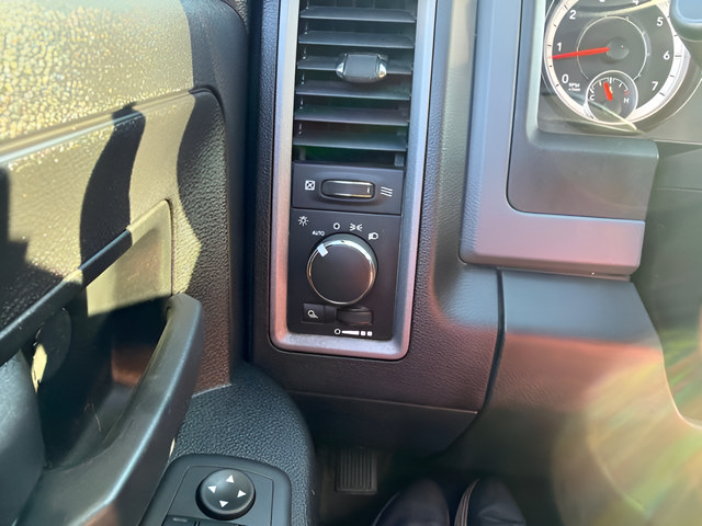 Used 2016 RAM 2500 Tradesman w/ Chrome Appearance Group AWD/4WD image 21