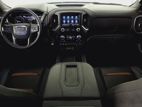 Used 2021 GMC Sierra 1500 AT4 w/ AT4 Value Package image 3