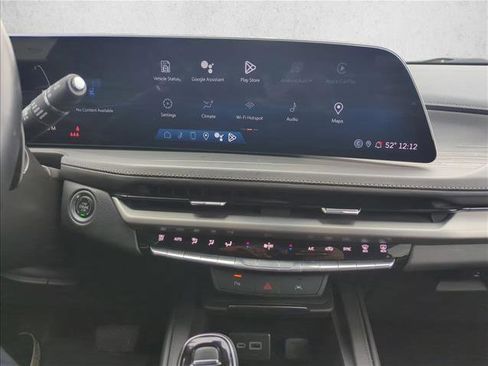 Used 2024 Cadillac XT4 Premium Luxury image 16