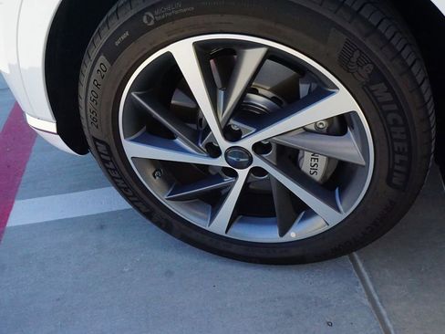 Certified 2025 Genesis GV80 2.5T Select image 6