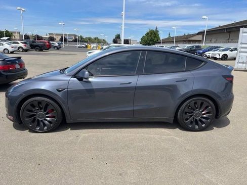 Used 2023 Tesla Model Y Performance AWD/4WD image 8