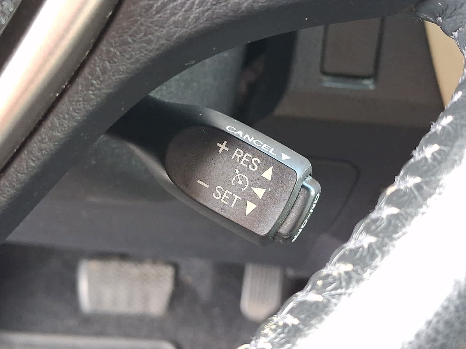 Used 2014 Toyota RAV4 Limited AWD/4WD image 27