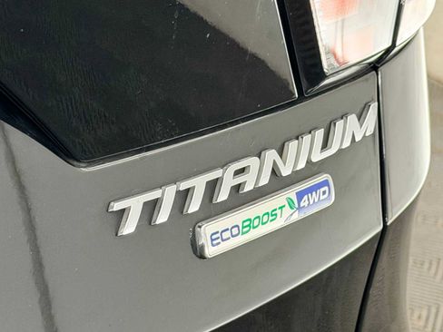 Used 2018 Ford Escape Titanium image 13