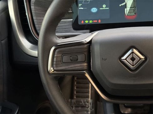 Used 2022 Rivian R1S Launch Edition image 12