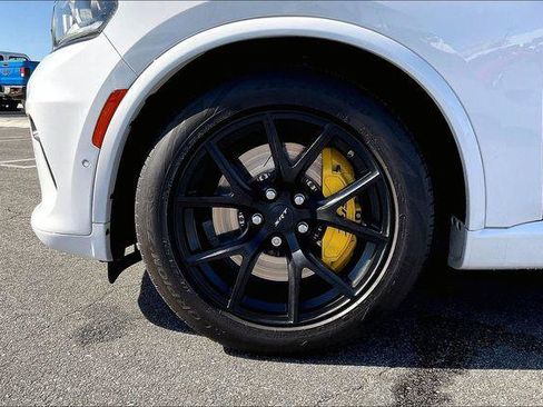 Certified 2024 Dodge Durango SRT AWD/4WD image 8
