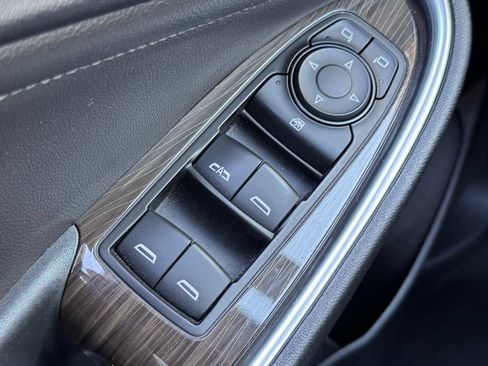 Used 2024 Chevrolet Malibu LT FWD image 24
