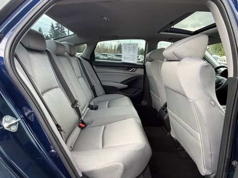 Used 2018 Honda Accord EX image 28