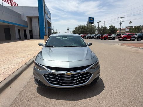 Used 2025 Chevrolet Malibu LT FWD image 7