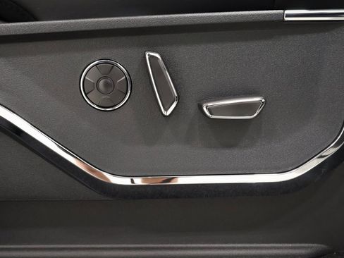 New 2025 Ford F150 Platinum w/ Equipment Group 702A High image 18