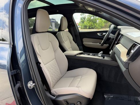 Certified 2026 Volvo XC60 B5 Plus AWD/4WD image 10