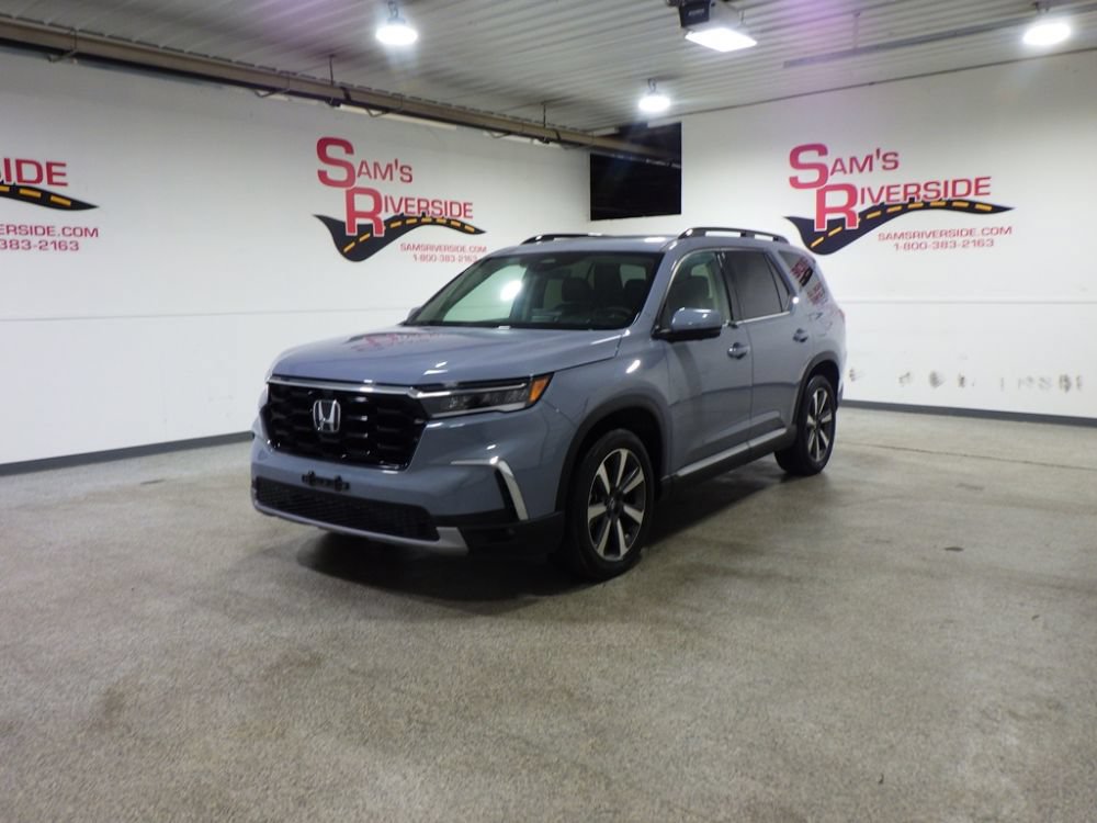 Used 2025 Honda Pilot Elite image 1