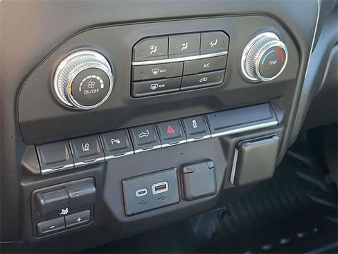 Used 2024 GMC Sierra 2500 Pro image 13