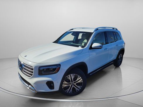 Certified 2025 Mercedes-Benz GLB 250 image 2
