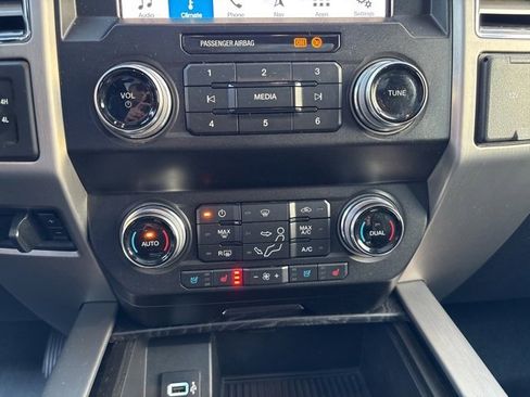 Used 2019 Ford F450 Platinum image 32