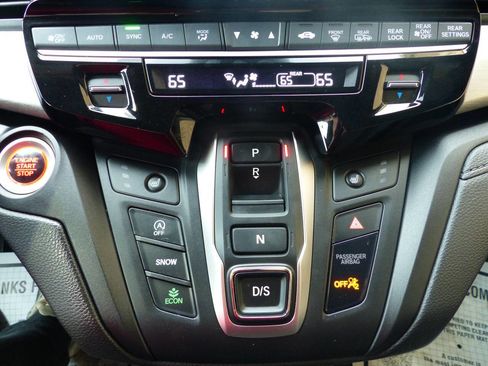 Used 2025 Honda Odyssey EX-L image 32