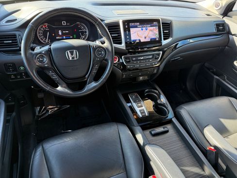 Used 2018 Honda Pilot Touring image 15