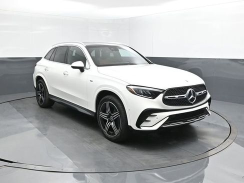 Used 2025 Mercedes-Benz GLC 350e 4MATIC image 22