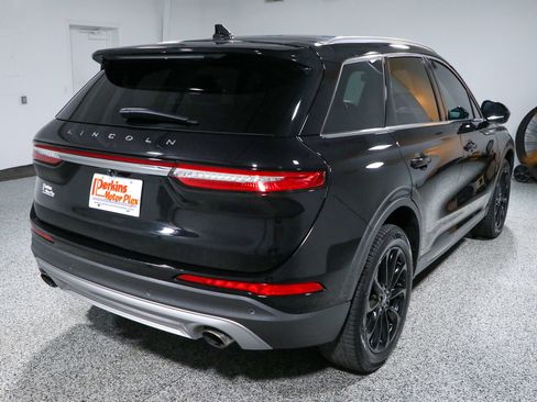 Used 2021 Lincoln Corsair AWD w/ Premium Package image 7