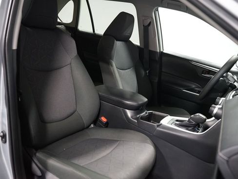 Certified 2025 Toyota RAV4 XLE image 28