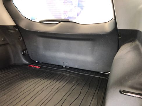 Used 2019 GMC Terrain SLT w/ Preferred Package FWD image 10
