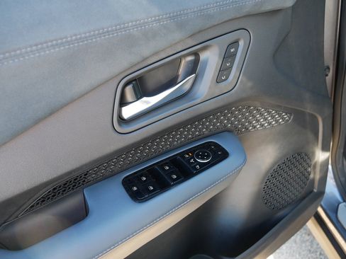 Certified 2023 Nissan Ariya PLATINUM+ image 19