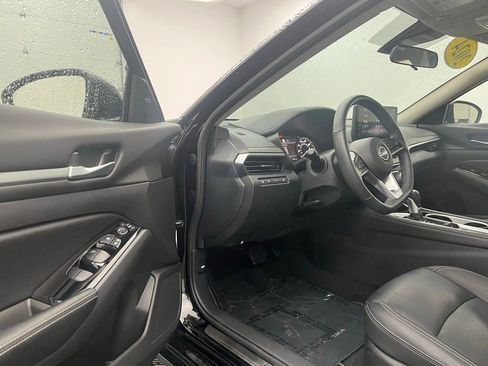 Used 2024 Nissan Altima 2.5 SL image 17