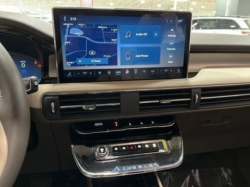 Used 2023 Lincoln Corsair Standard w/ Equipment Group 101A image 29