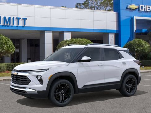New 2026 Chevrolet TrailBlazer LT w/ Convenience Package FWD image 2