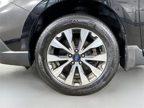 Used 2017 Subaru Outback 2.5i Limited image 12