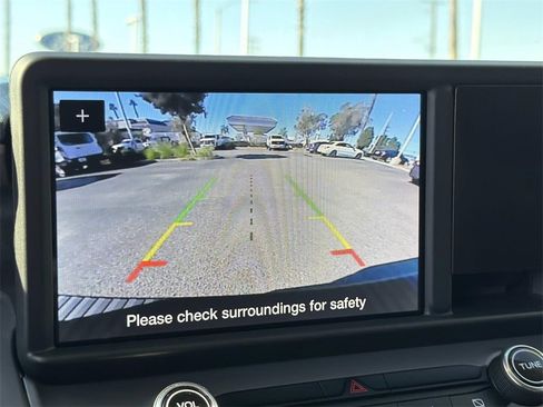 Used 2024 Ford Maverick XL image 12