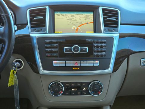 Used 2012 Mercedes-Benz ML 350 4MATIC image 34