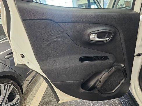 Used 2020 Jeep Renegade Sport AWD/4WD image 27