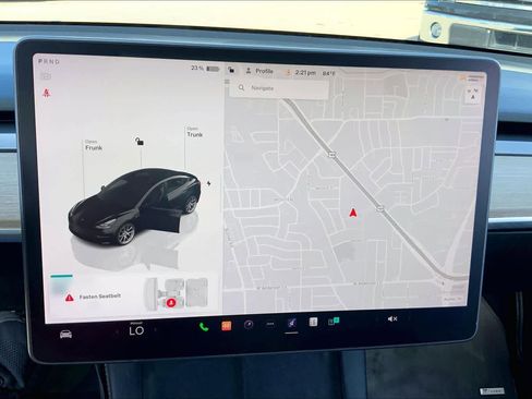 Used 2022 Tesla Model 3 image 32
