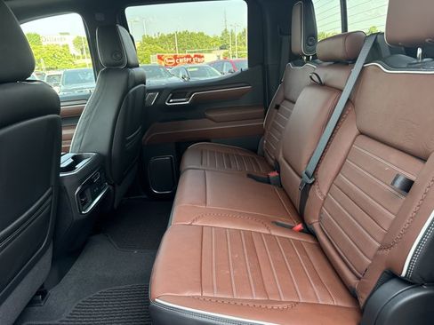 New 2026 GMC Sierra 1500 Denali Ultimate w/ LPO, Black Badging Package AWD/4WD image 6