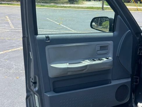 Used 2006 Dodge Dakota SLT RWD image 12