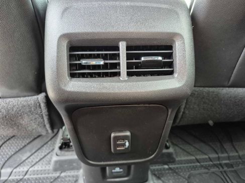 Used 2024 Chevrolet Equinox RS w/ RS Leather Package image 38