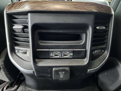 Used 2020 RAM 1500 Laramie image 40