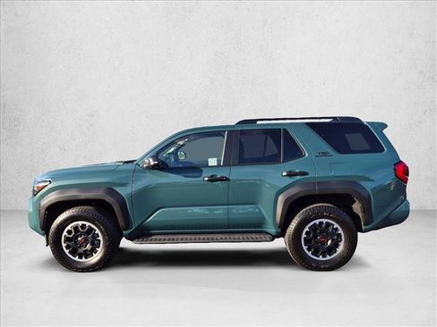 Certified 2025 Toyota 4Runner TRD Off-Road Premium AWD/4WD image 9