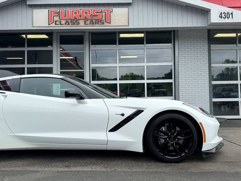 Used 2018 Chevrolet Corvette Stingray Coupe w/ Carbon Flash Badge Package RWD image 11