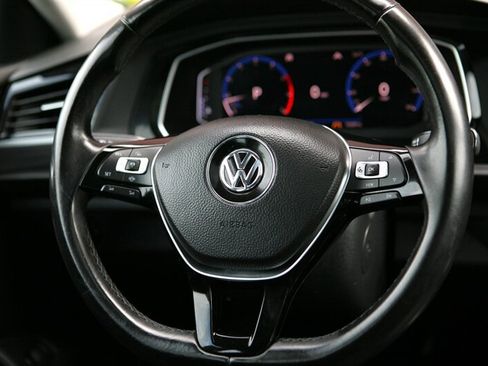Used 2019 Volkswagen Jetta SEL FWD image 17